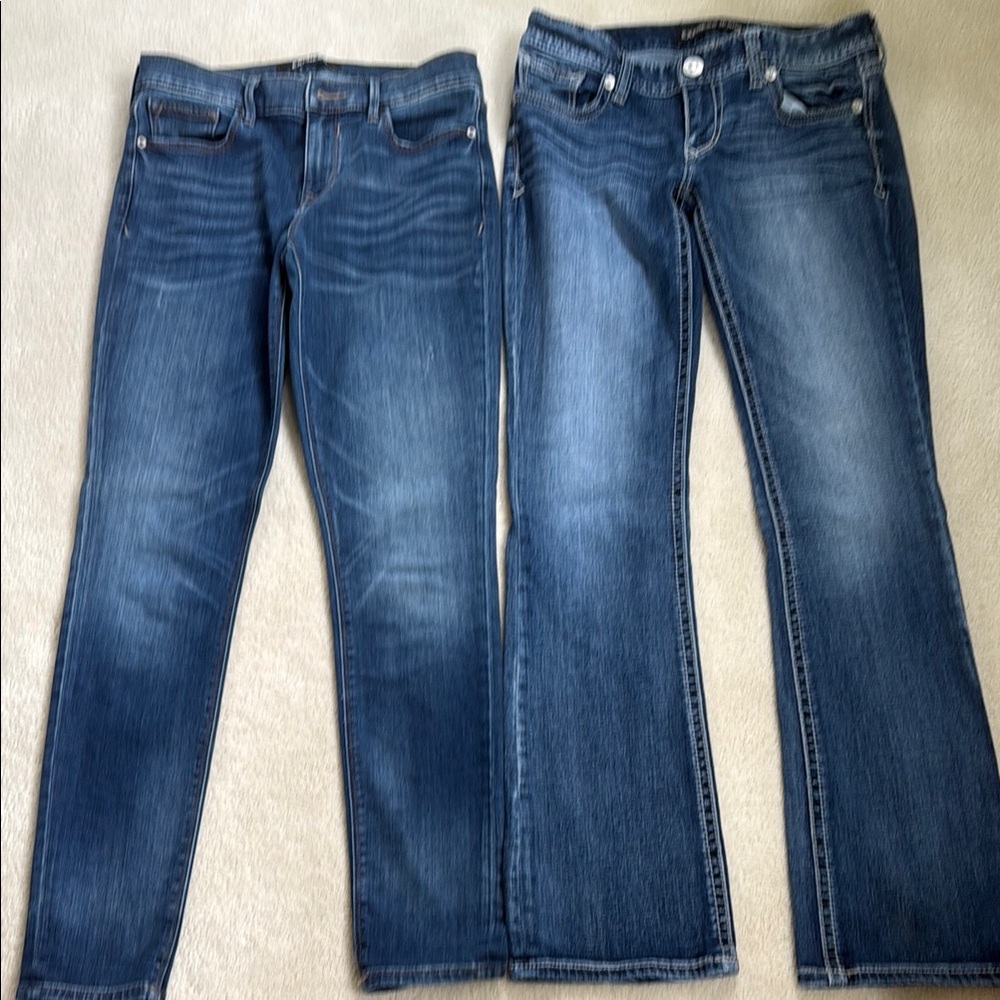 2 Pair Excellent Condition Women’s Size 6 Express Denim Blue Jeans.